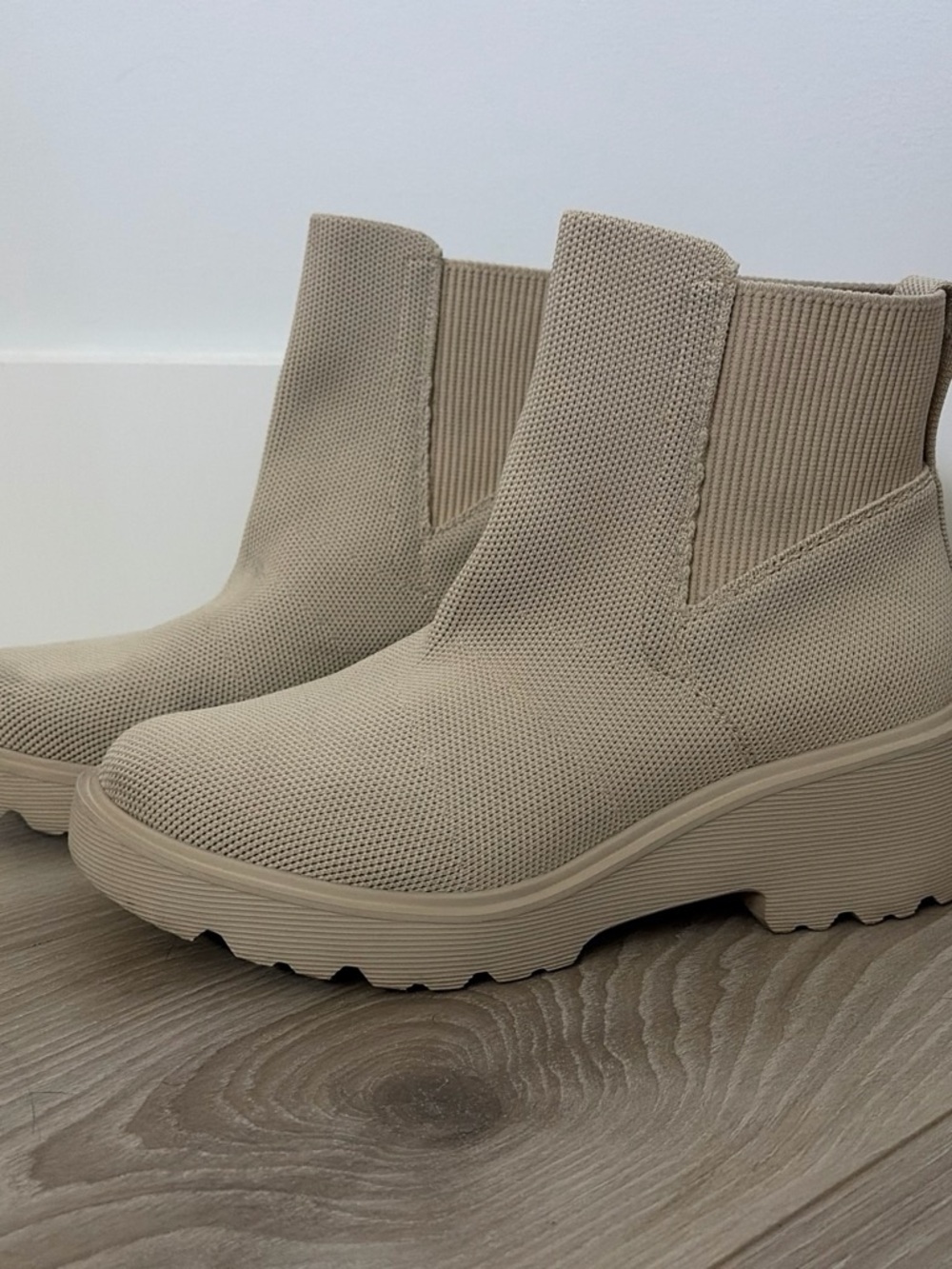 VIVAIA Everly Round-Toe Chunky Platform Water-Repellent Ankle Boots